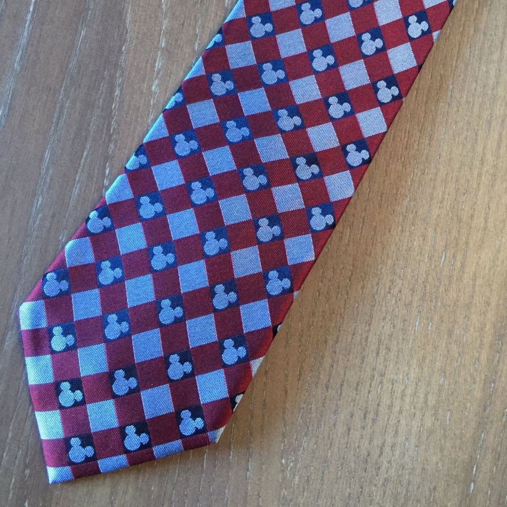 🔥2 for $20🔥 Silk Disney Mickey Mouse Tie